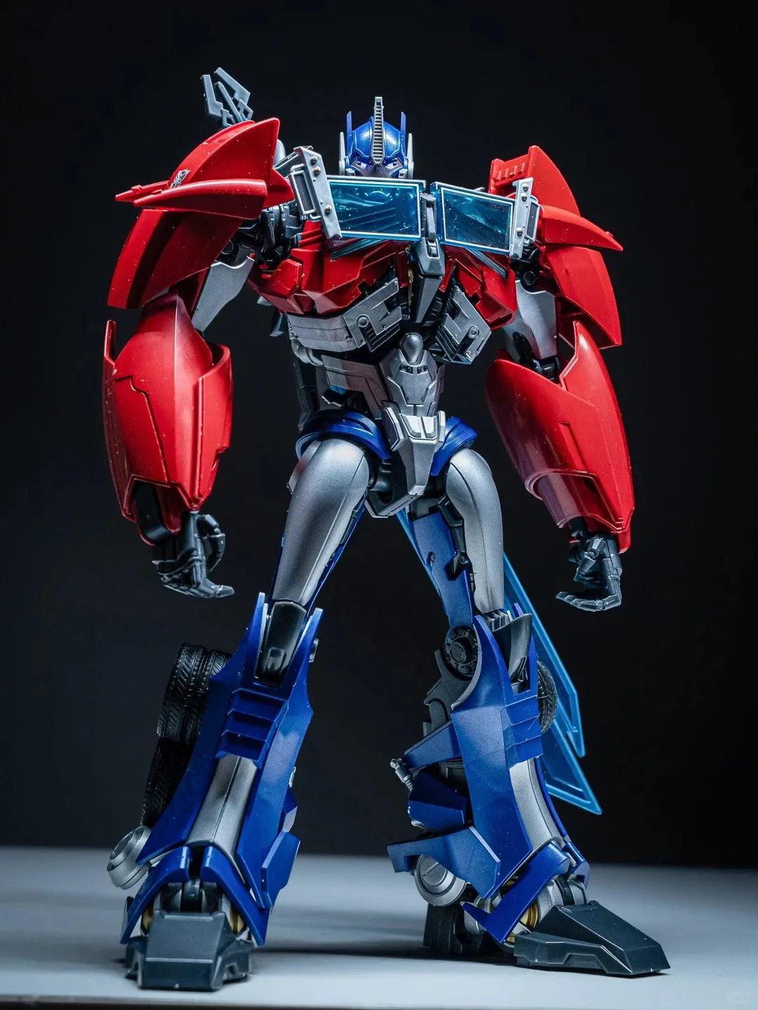 Figurina Transformers Optimus Prime TFP Blokees — Modello ad assemblaggio Prime blu