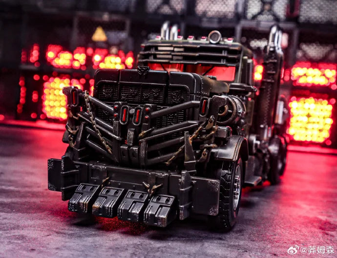 Figurina Transformers Scourge Duo Studio Series — Lega Grigia con Catene da Combattimento
