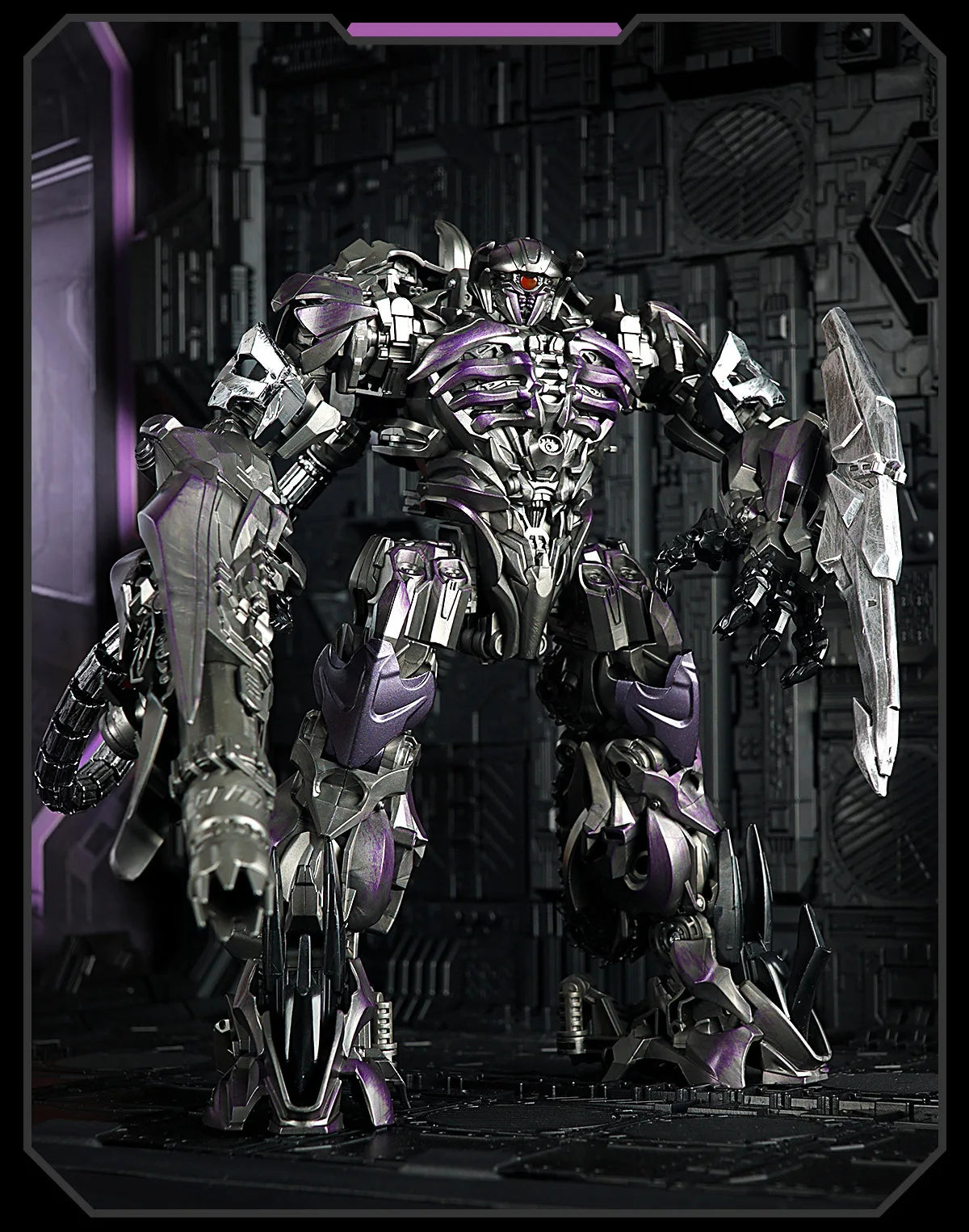 Figurina Transformers Shockwave Shockblast — Robot in stile cinematografico con occhio LED rosso