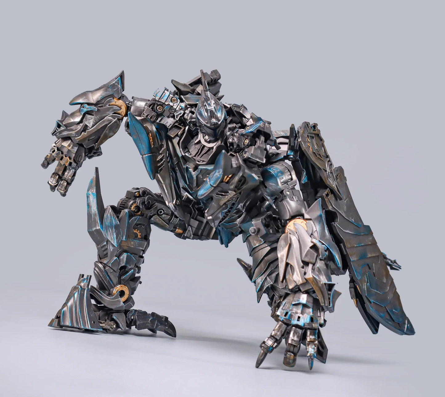 Figurina Transformers Swoop Wing Dragon — Pterodattilo in Acciaio con Frusta Articolata