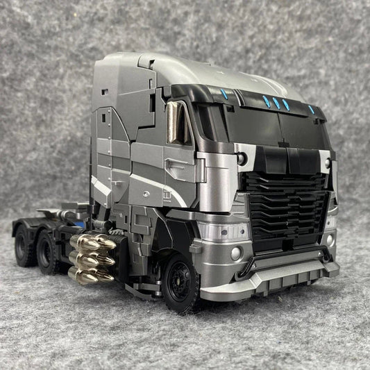 Figurina Transformers Galvatron Nero FL01 — Modalità camion grigio Leader Fury