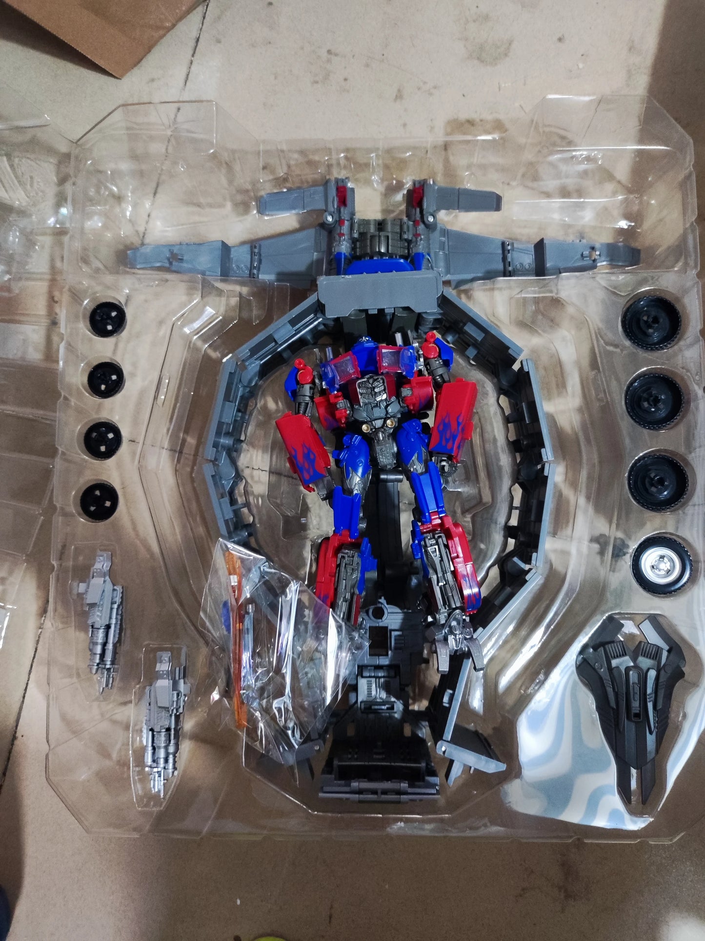 Accessorio Transformers rimorchio TW1122 — Arca cromata compatibile con TW1022