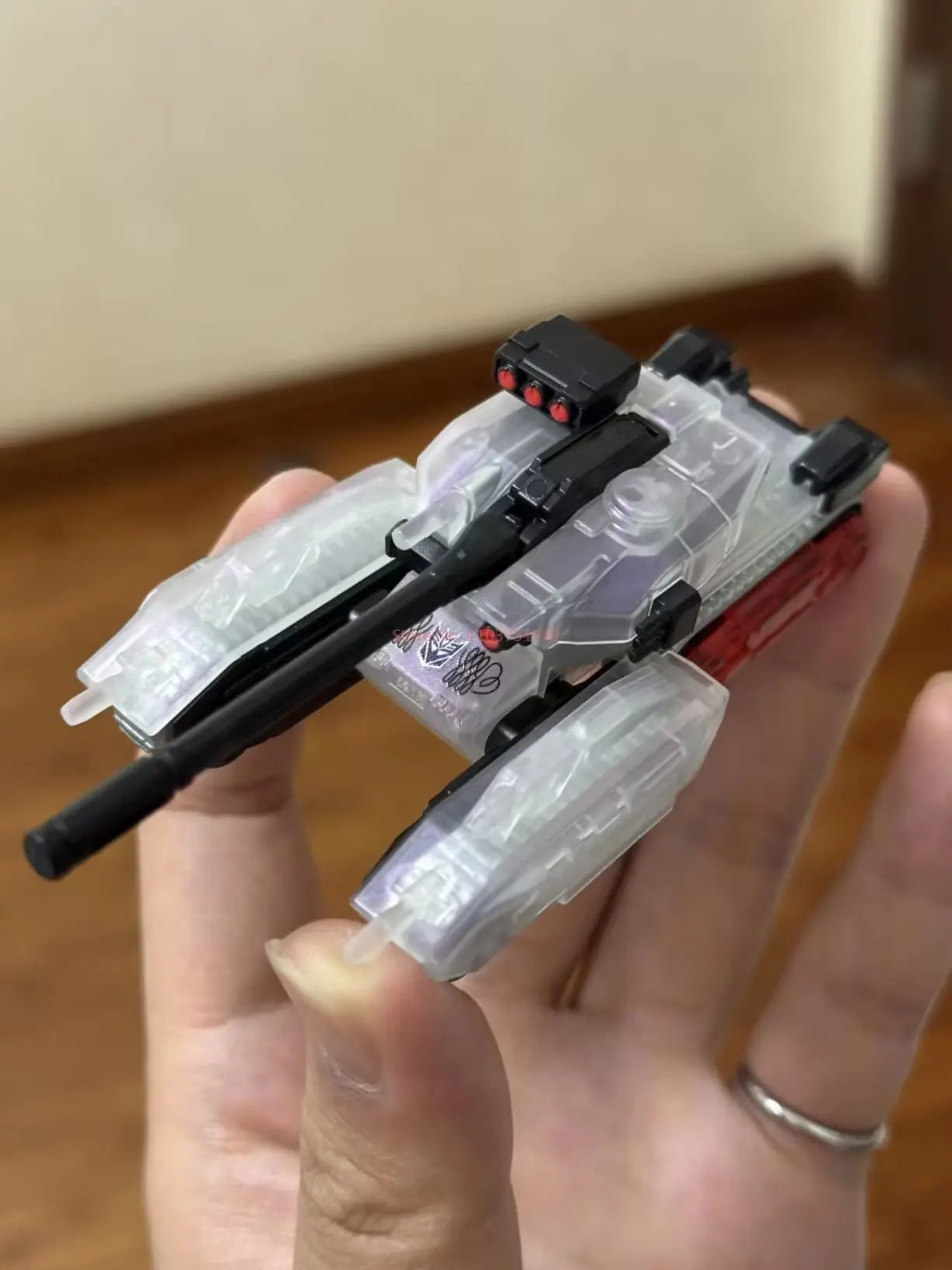 Action figure Transformers Megatron — modello articolato Blokees, carro d'assalto mobile