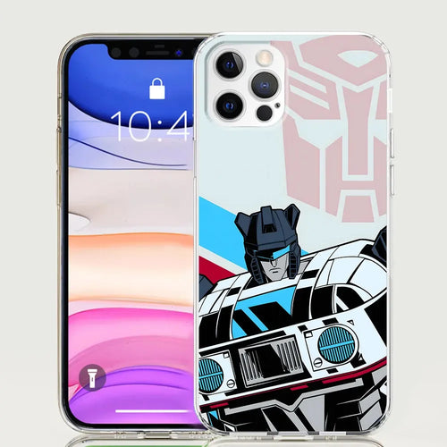 Coque de téléphone transparente avec un robot Transformers stylisé, logo rose en fond – Transformers.